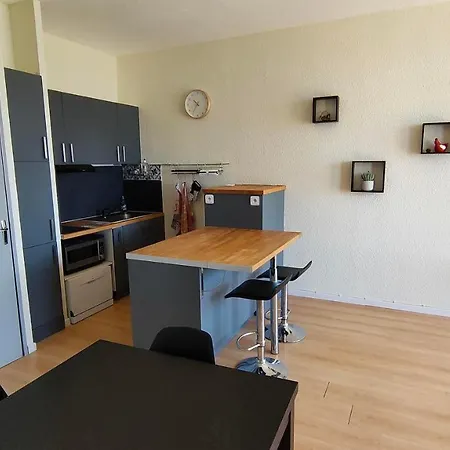 Appartement Bel 45m2 Rez De Chaussée Plein Sud *